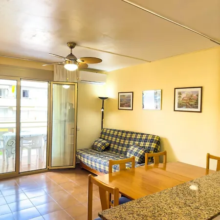 Barbastrosalou Апартаменты Салоу